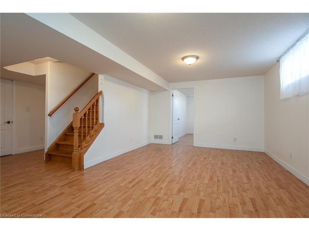 









35


Yarrow

Court,
Kitchener,




ON
N2E 4C4

