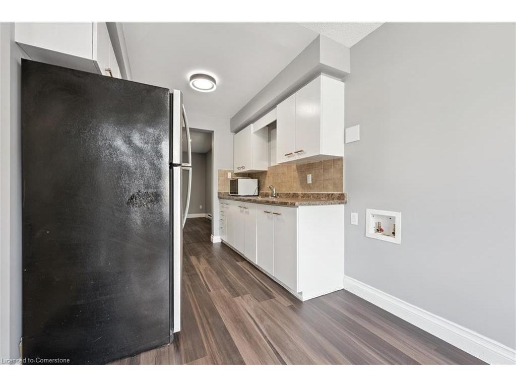 









219


Kingswood

Drive, 18,
Kitchener,




ON
N2E 3J4

