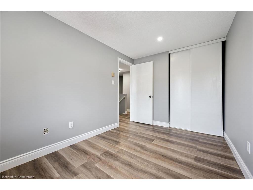 









219


Kingswood

Drive, 18,
Kitchener,




ON
N2E 3J4

