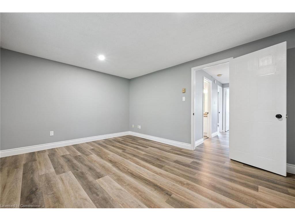 









219


Kingswood

Drive, 18,
Kitchener,




ON
N2E 3J4

