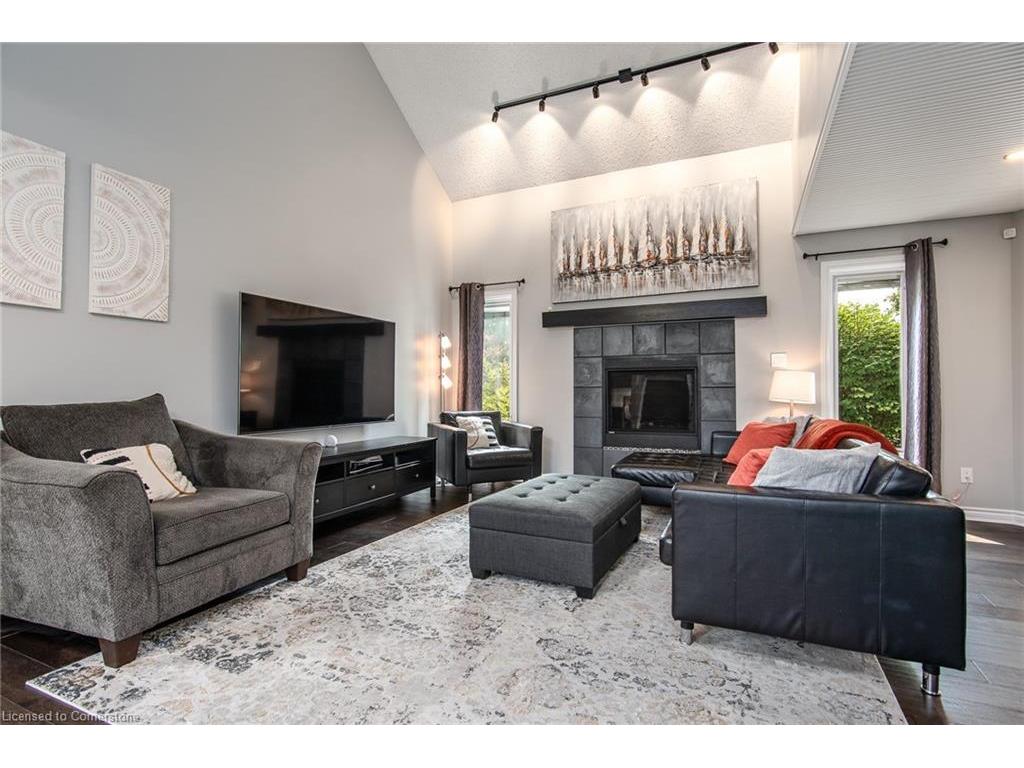 









518


Baringham

Place,
Waterloo,




ON
N2T 2J4


