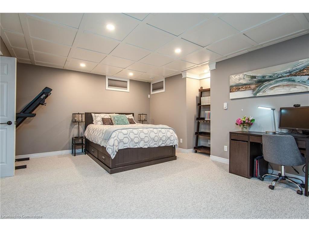 









518


Baringham

Place,
Waterloo,




ON
N2T 2J4

