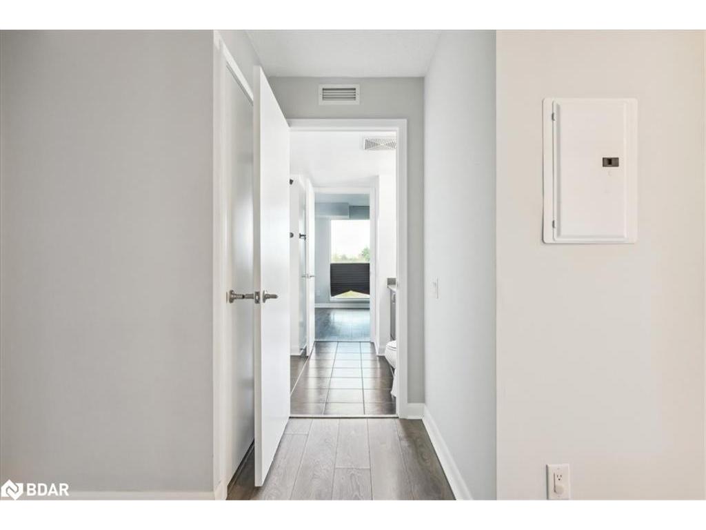 









525


Wilson

Avenue, 405,
North York,




ON
M3H 0A7

