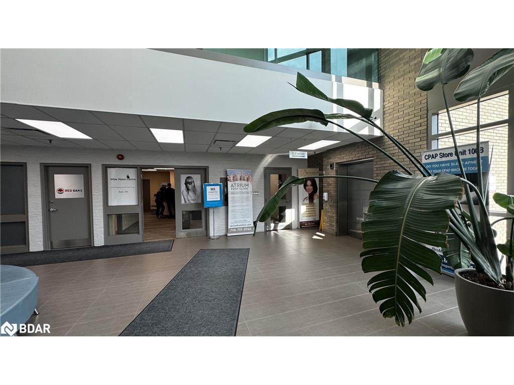 









190


Cundles

Road East, 104,
Barrie,




ON
L4M 4S5

