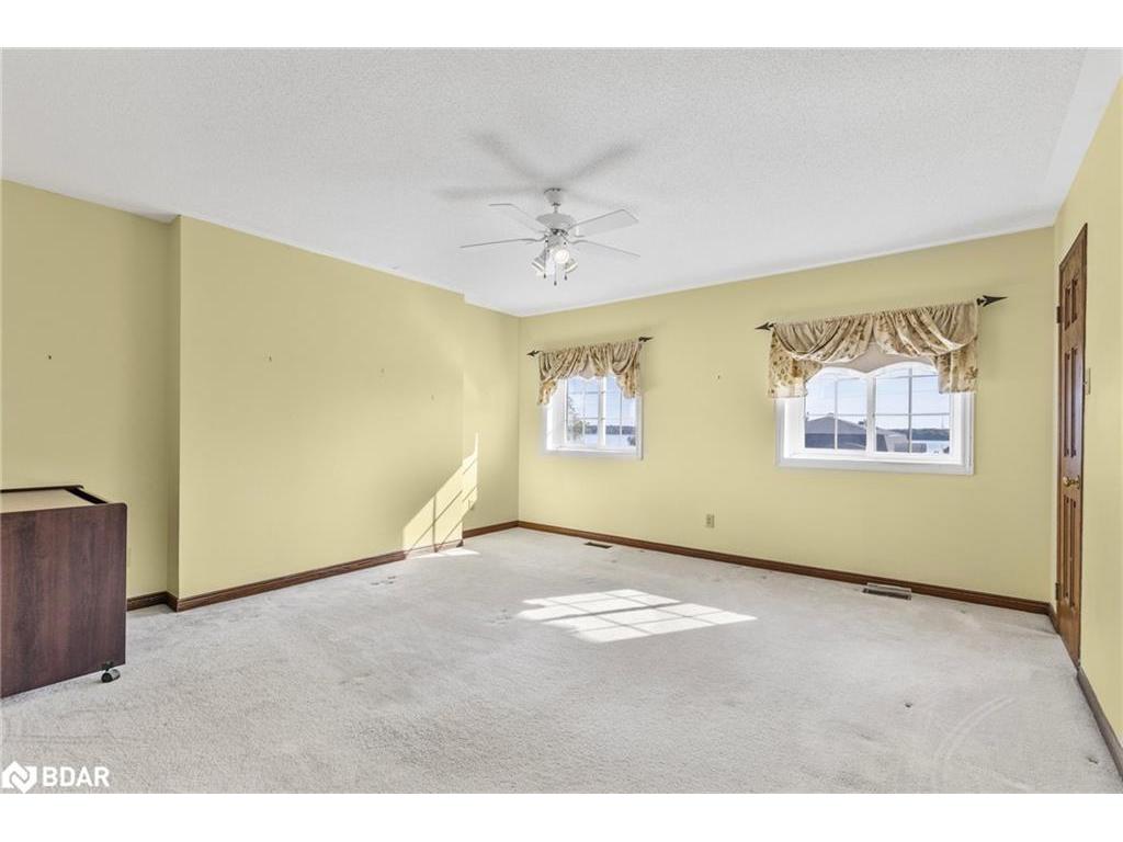 









36


Kempenfelt

Drive,
Barrie,




ON
L4M 1B9

