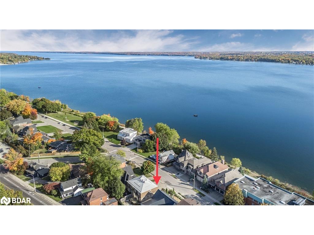 









36


Kempenfelt

Drive,
Barrie,




ON
L4M 1B9


