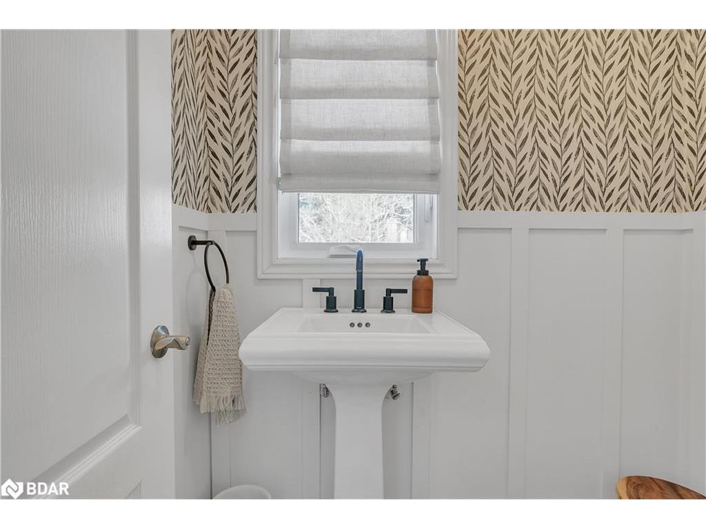 









11


Vernar

Drive,
Midhurst,




ON
L0L 1X0

