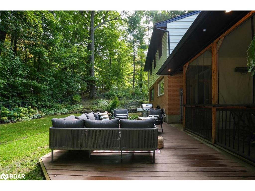 









11


Vernar

Drive,
Midhurst,




ON
L0L 1X0

