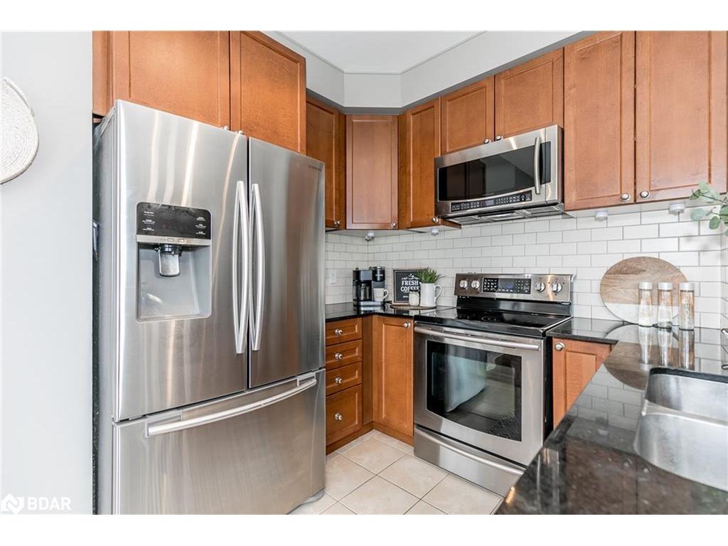 









699


Aberdeen

Boulevard, 8,
Midland,




ON
L4R 5P2

