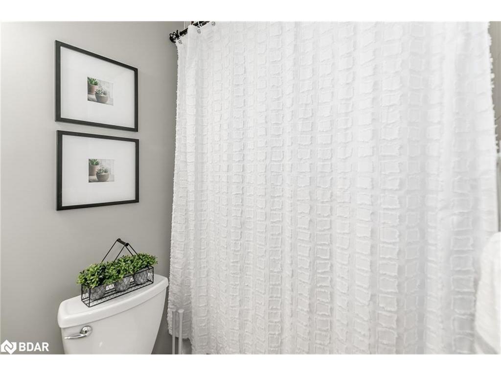 









699


Aberdeen

Boulevard, 8,
Midland,




ON
L4R 5P2

