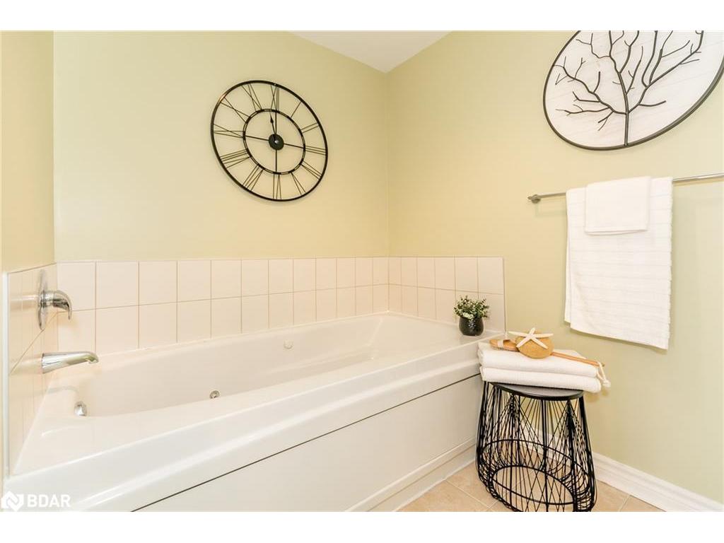 









699


Aberdeen

Boulevard, 8,
Midland,




ON
L4R 5P2

