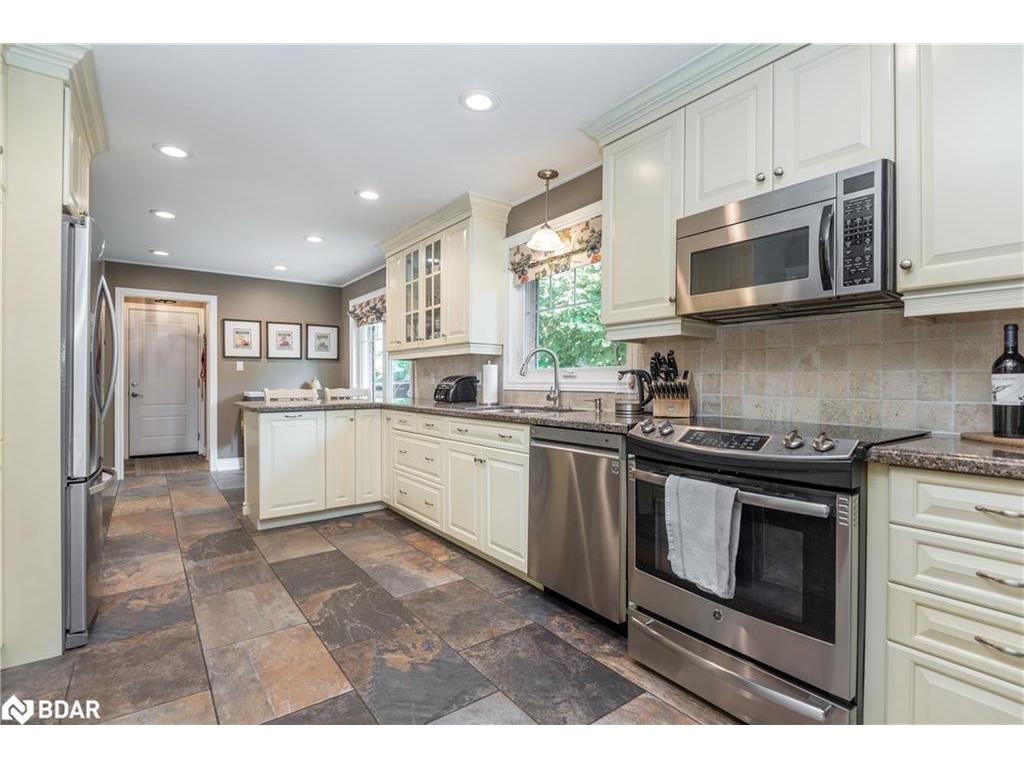 









6492


13th

Line,
Alliston,




ON
L9R 1V4

