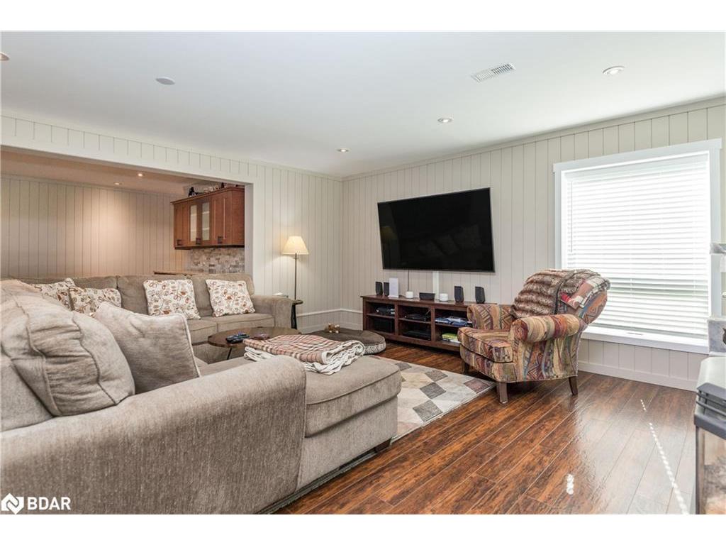 









6492


13th

Line,
Alliston,




ON
L9R 1V4

