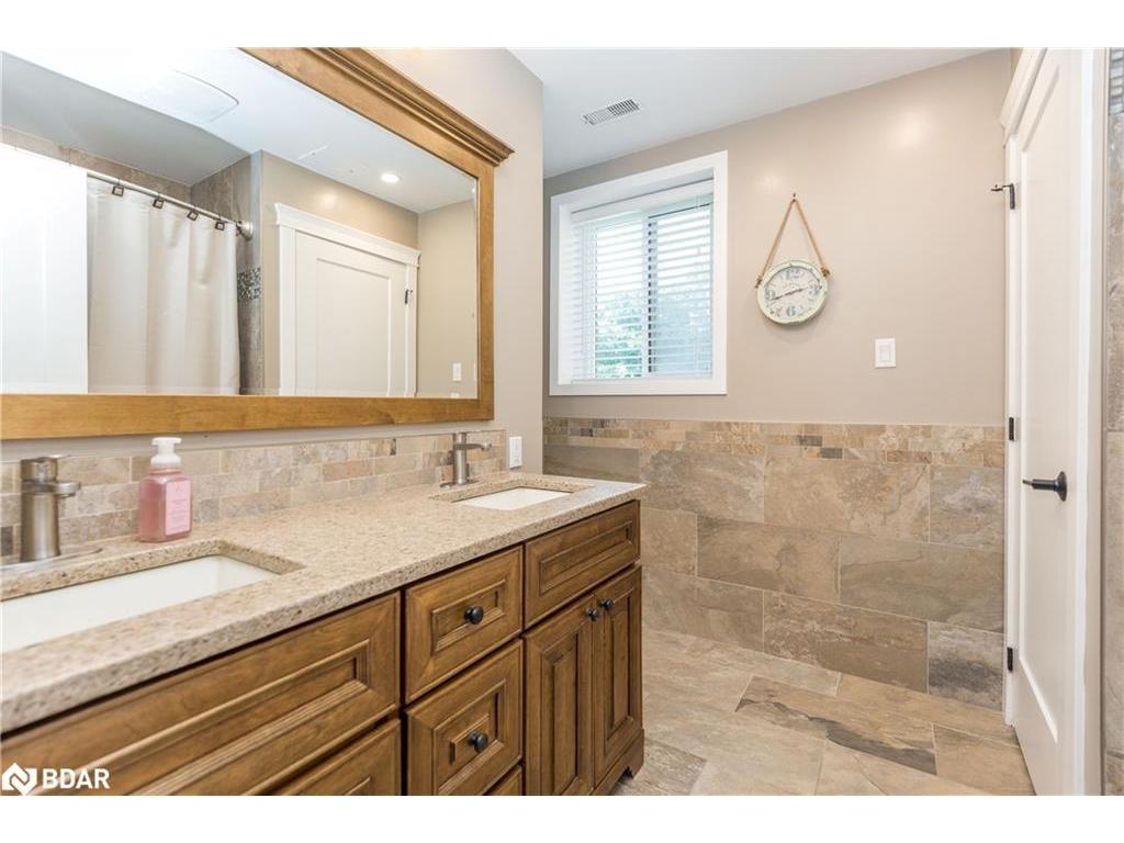 









6492


13th

Line,
Alliston,




ON
L9R 1V4

