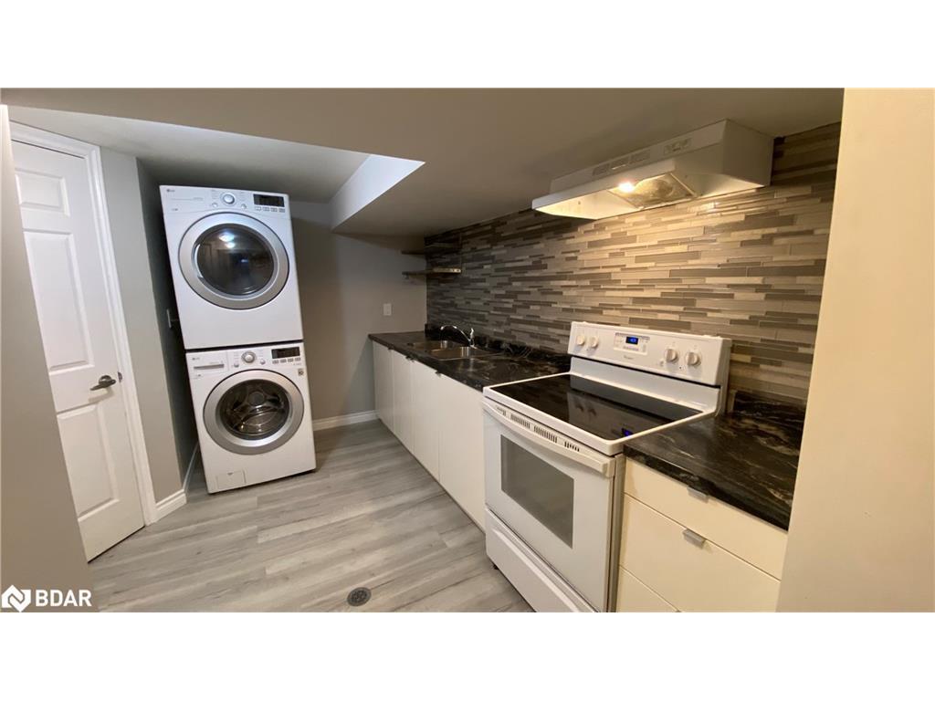 









22


Amblecote

Place, Bmst,
Hamilton,




ON
L8W 3E9

