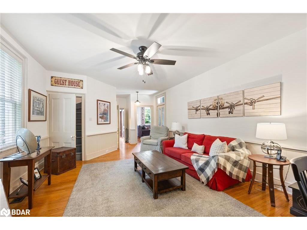 









311


Tollendal Mill

Road,
Barrie,




ON
L4N 7S6


