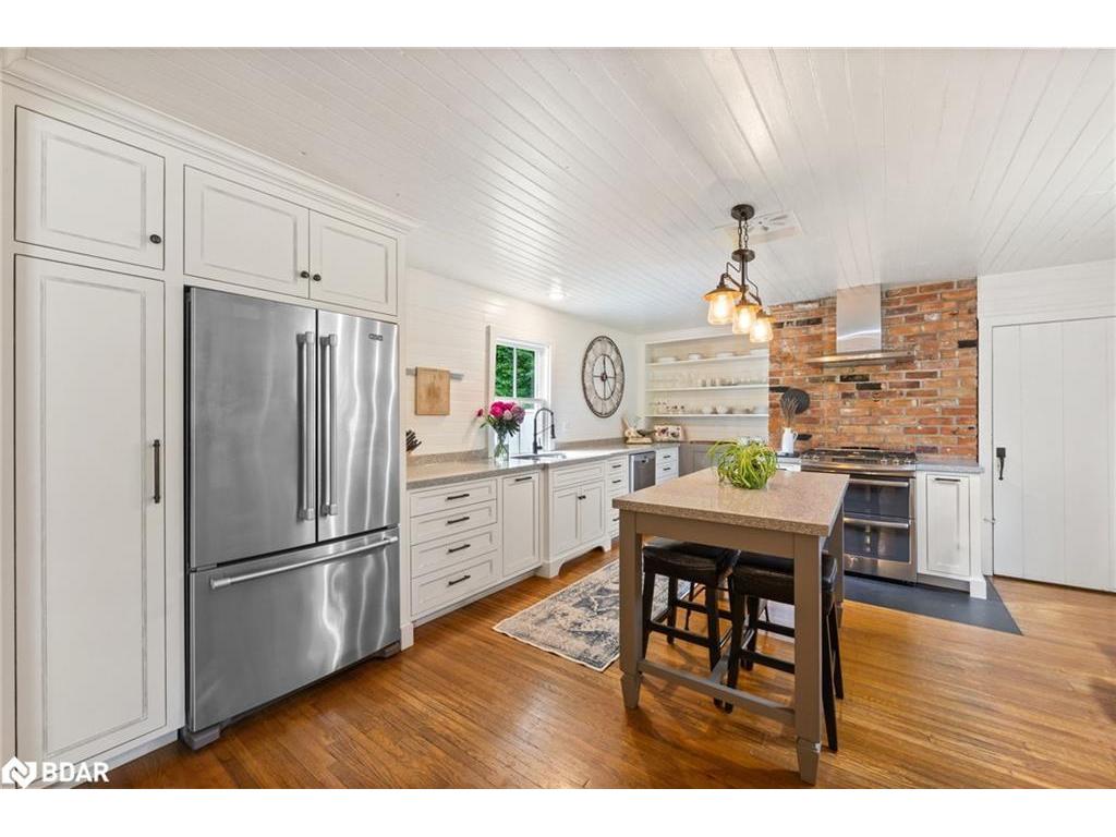 









311


Tollendal Mill

Road,
Barrie,




ON
L4N 7S6

