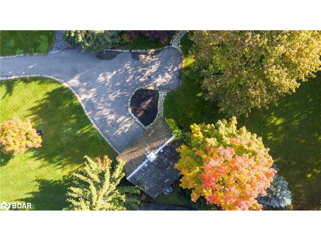 









311


Tollendal Mill

Road,
Barrie,




ON
L4N 7S6

