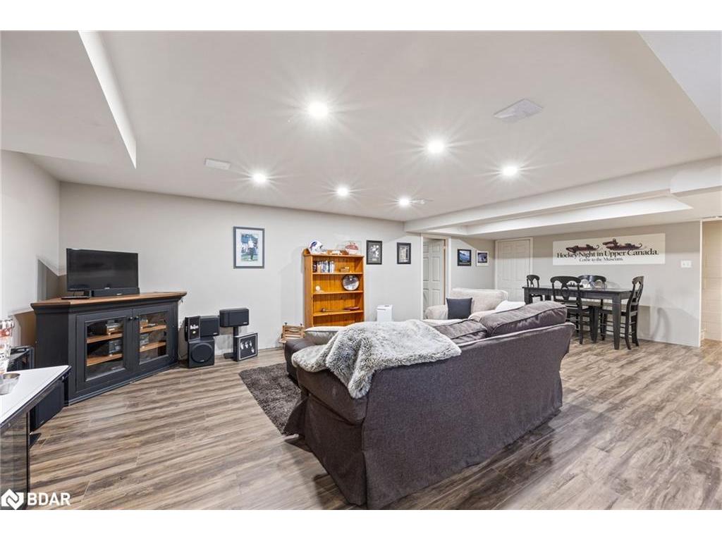 









311


Tollendal Mill

Road,
Barrie,




ON
L4N 7S6

