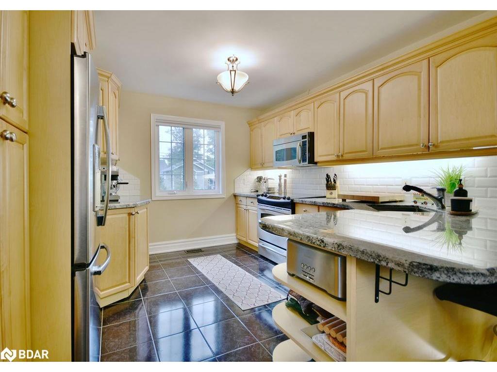 









25


Laidlaw

Street,
Wasaga Beach,




ON
L9Z 2L2

