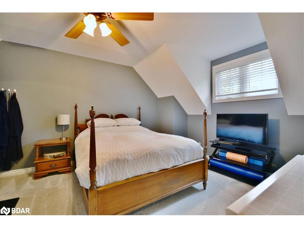 









25


Laidlaw

Street,
Wasaga Beach,




ON
L9Z 2L2

