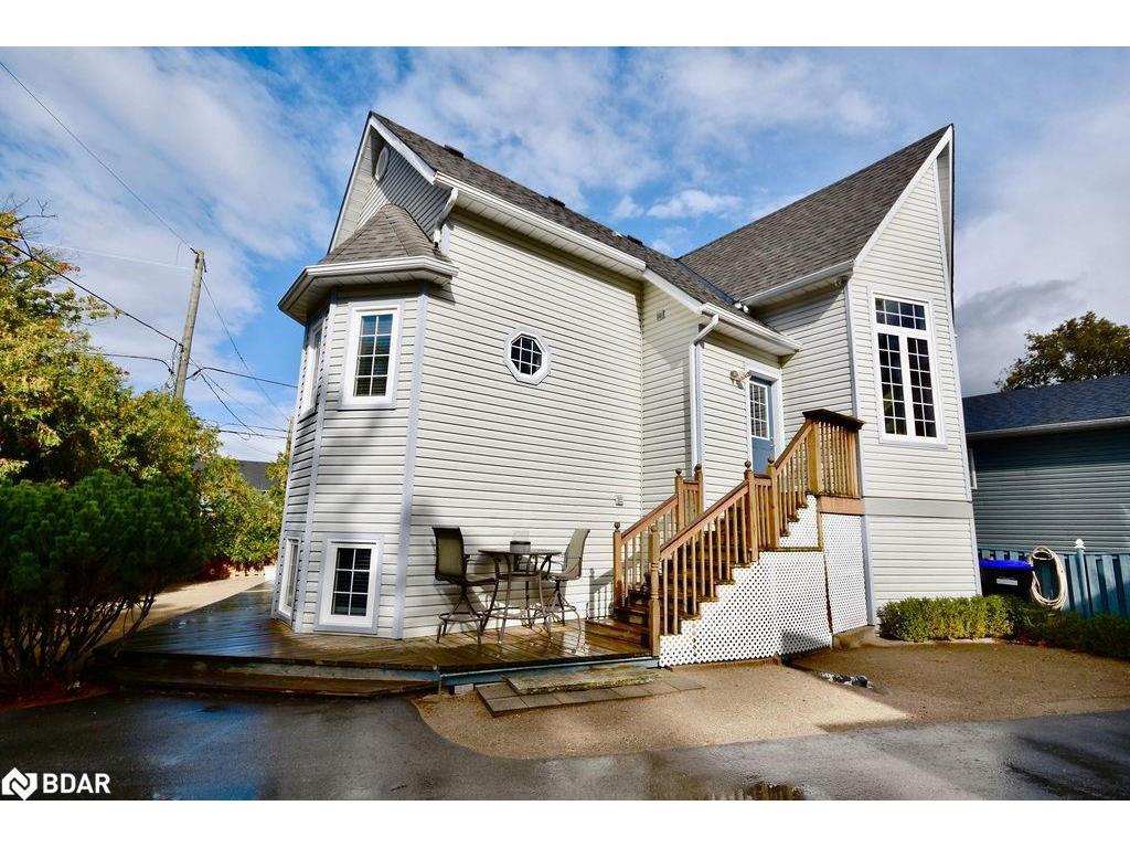









25


Laidlaw

Street,
Wasaga Beach,




ON
L9Z 2L2

