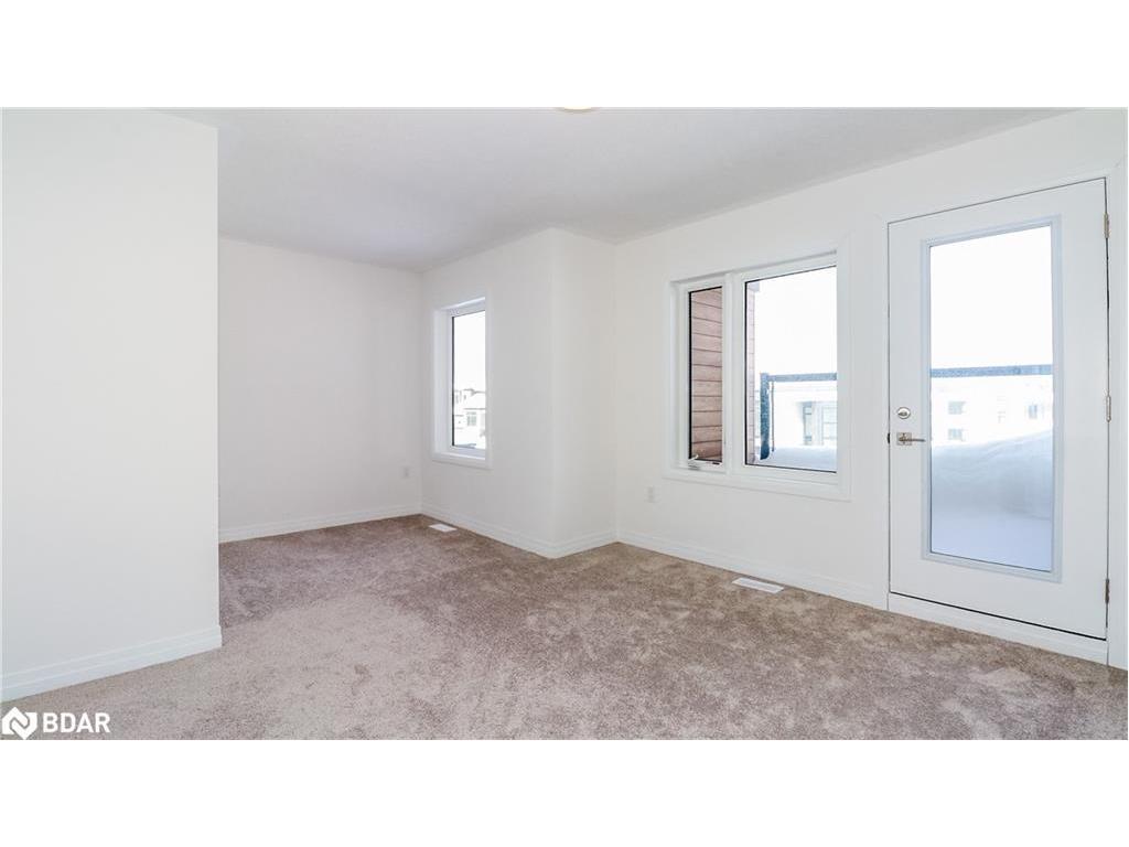 









3778


Sunbank

Crescent,
Severn,




ON
L3V 6H3

