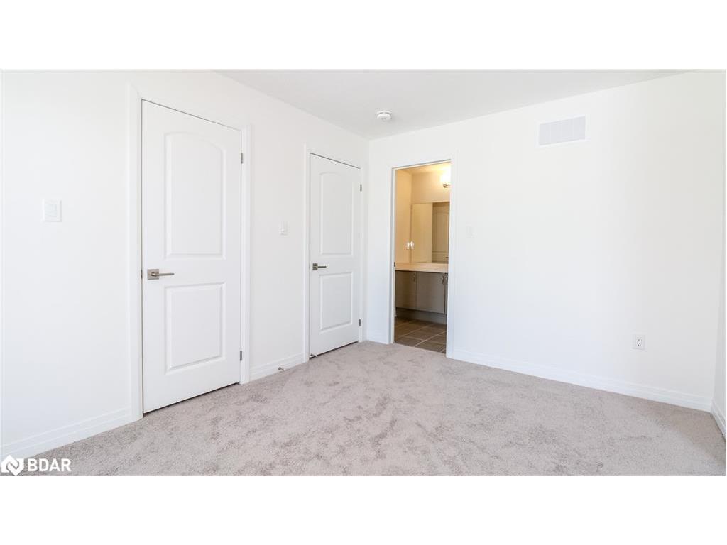 









3778


Sunbank

Crescent,
Severn,




ON
L3V 6H3

