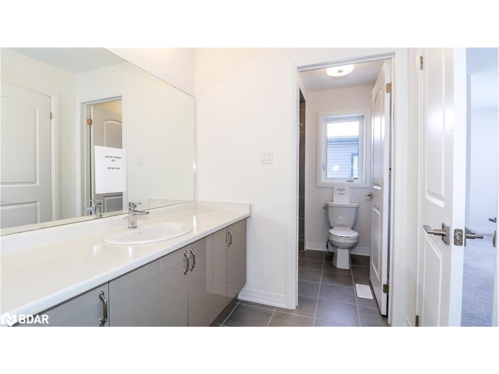 









3778


Sunbank

Crescent,
Severn,




ON
L3V 6H3

