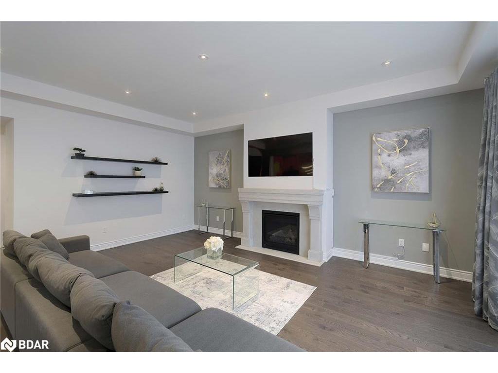 









3173


Millicent

Avenue,
Oakville,




ON
L6H 0V2

