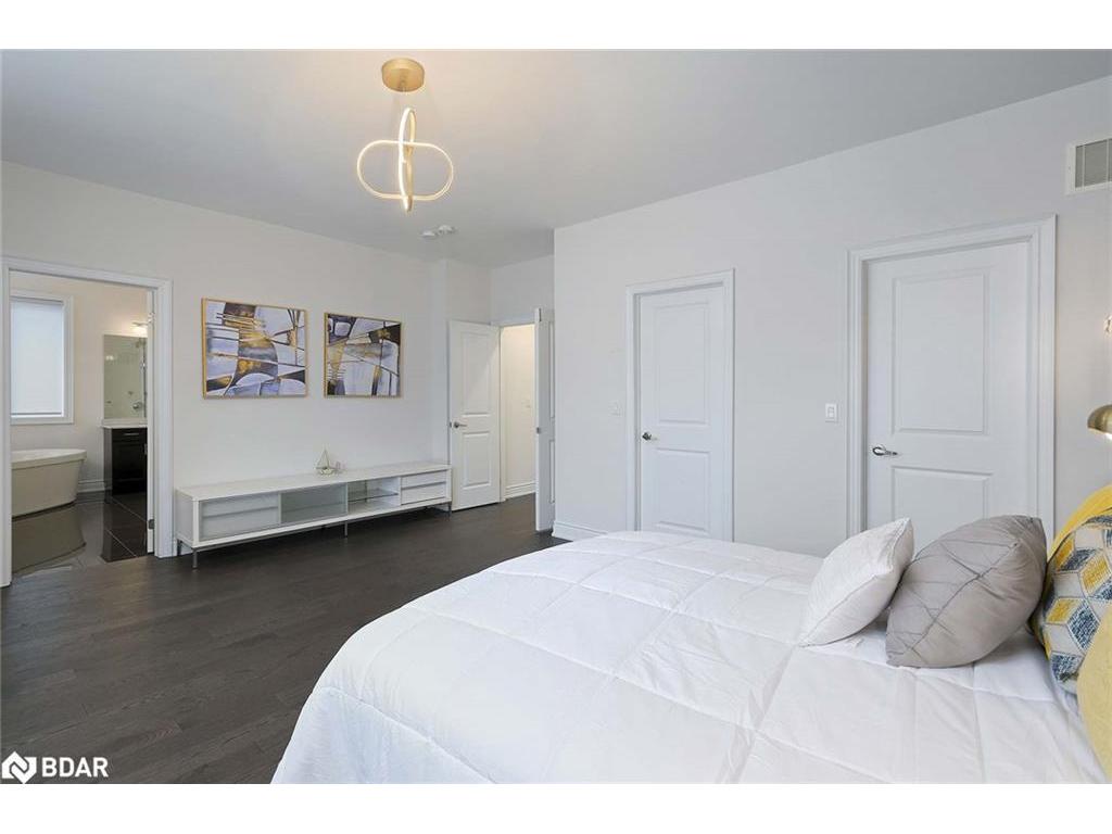 









3173


Millicent

Avenue,
Oakville,




ON
L6H 0V2

