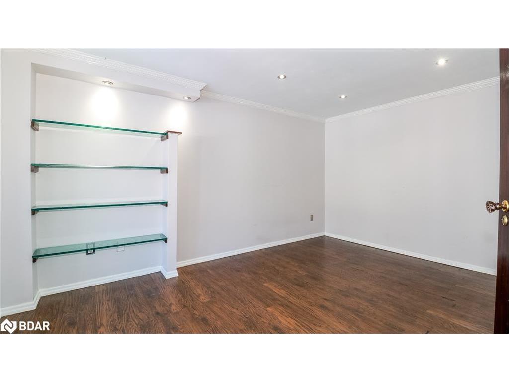 









104


Brown

Street,
Barrie,




ON
L4N 7V6

