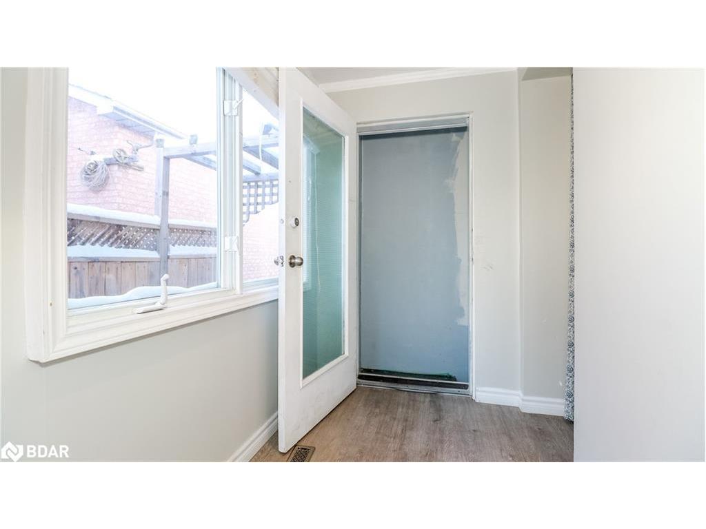 









104


Brown

Street,
Barrie,




ON
L4N 7V6

