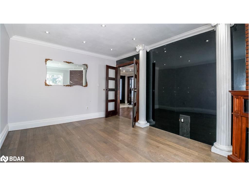 









104


Brown

Street,
Barrie,




ON
L4N 7V6

