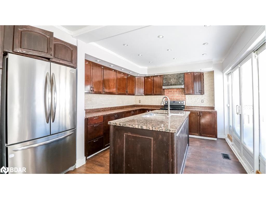 









104


Brown

Street,
Barrie,




ON
L4N 7V6

