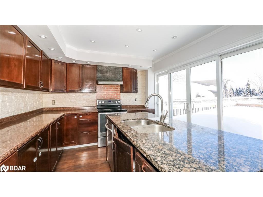 









104


Brown

Street,
Barrie,




ON
L4N 7V6

