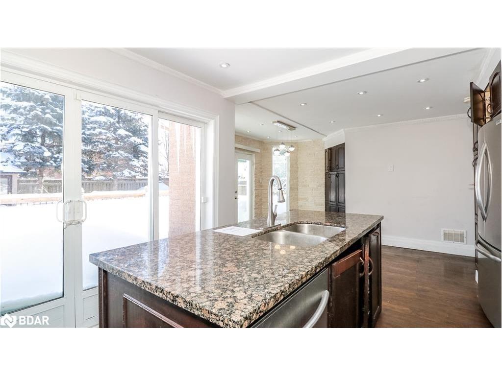 









104


Brown

Street,
Barrie,




ON
L4N 7V6

