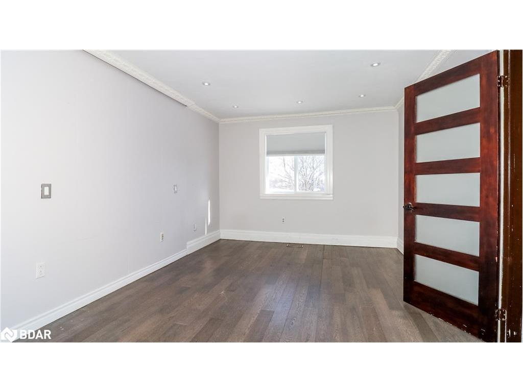 









104


Brown

Street,
Barrie,




ON
L4N 7V6

