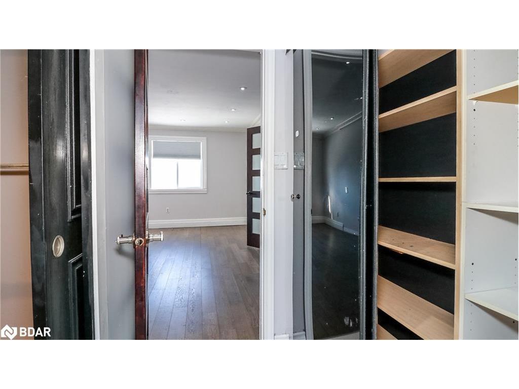 









104


Brown

Street,
Barrie,




ON
L4N 7V6

