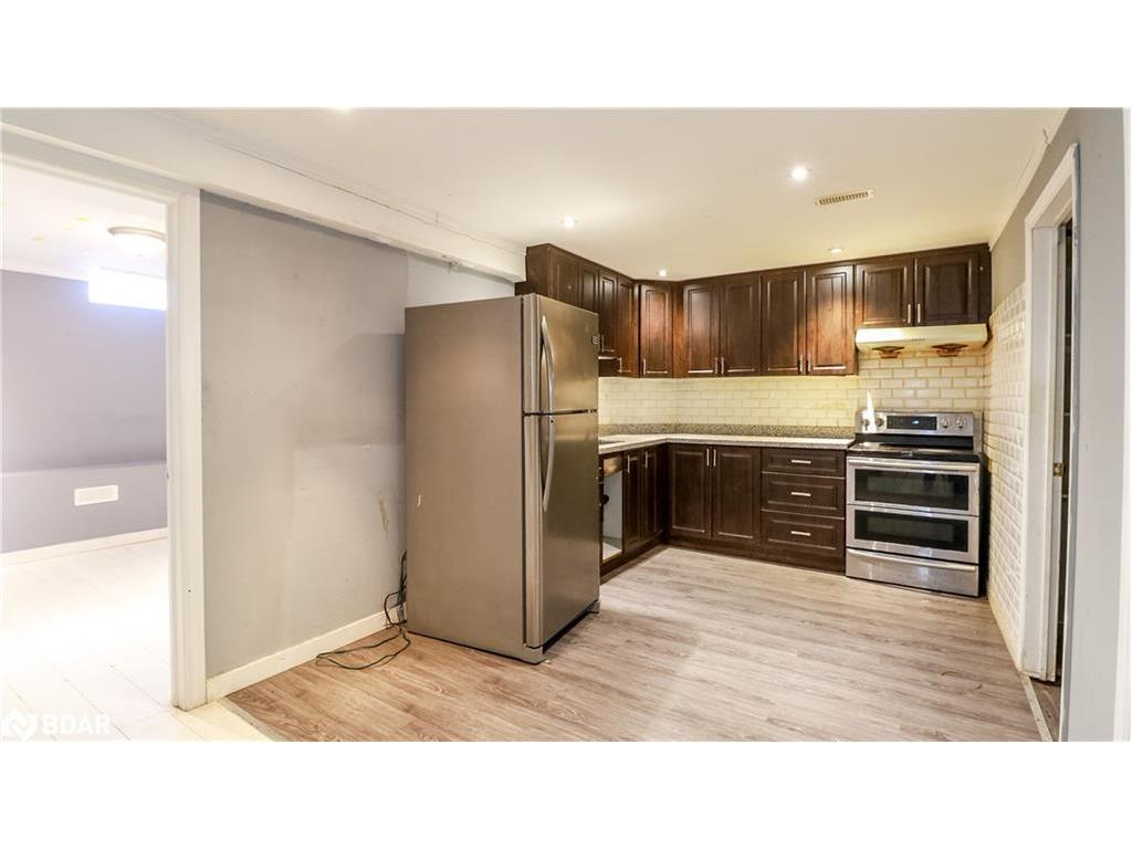 









104


Brown

Street,
Barrie,




ON
L4N 7V6

