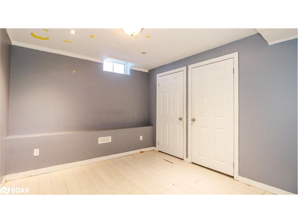









104


Brown

Street,
Barrie,




ON
L4N 7V6

