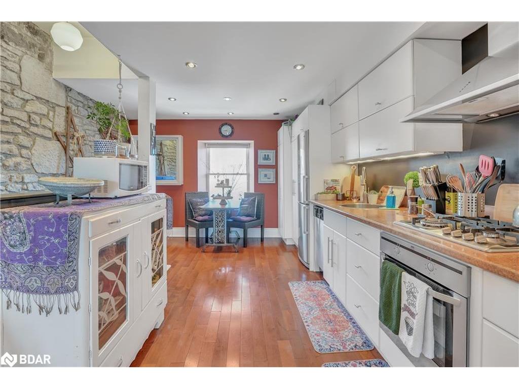 









130


St David

Street South,
Fergus,




ON
N1M 2L3

