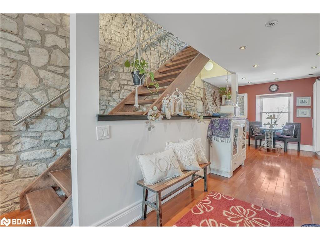 









130


St David

Street South,
Fergus,




ON
N1M 2L3

