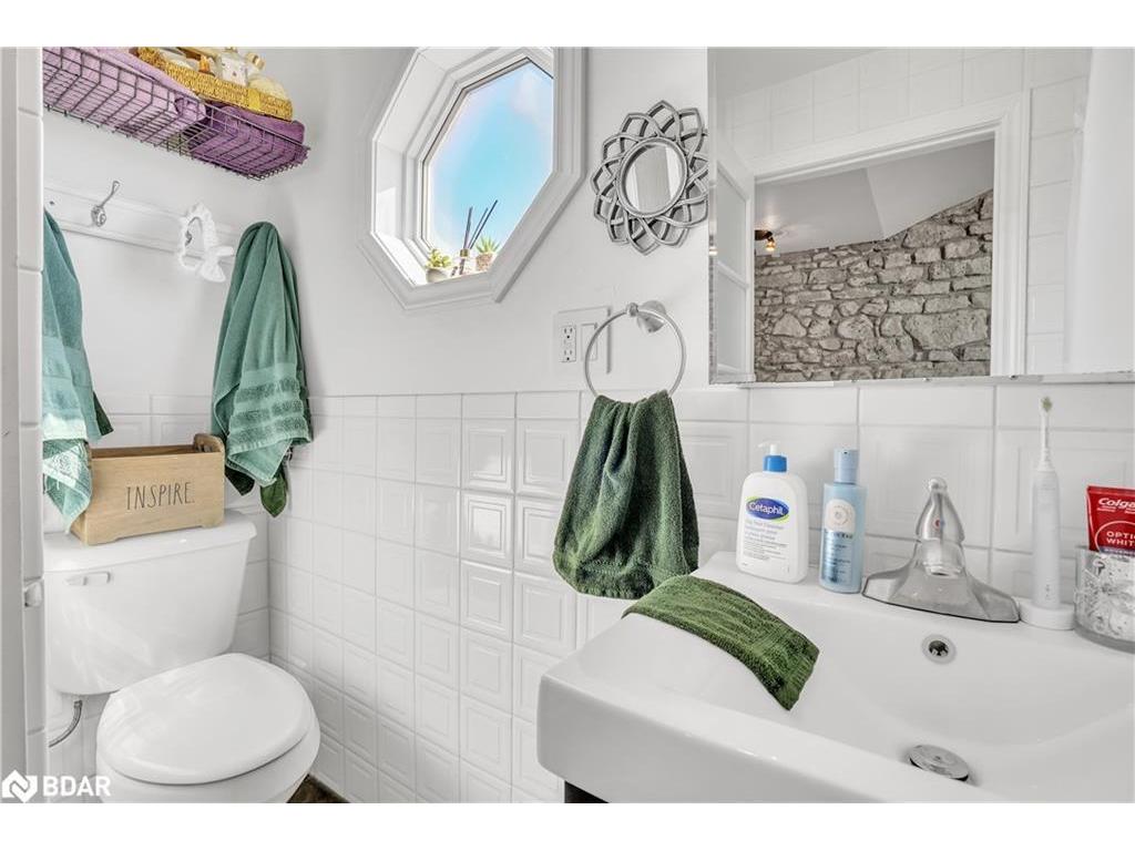 









130


St David

Street South,
Fergus,




ON
N1M 2L3


