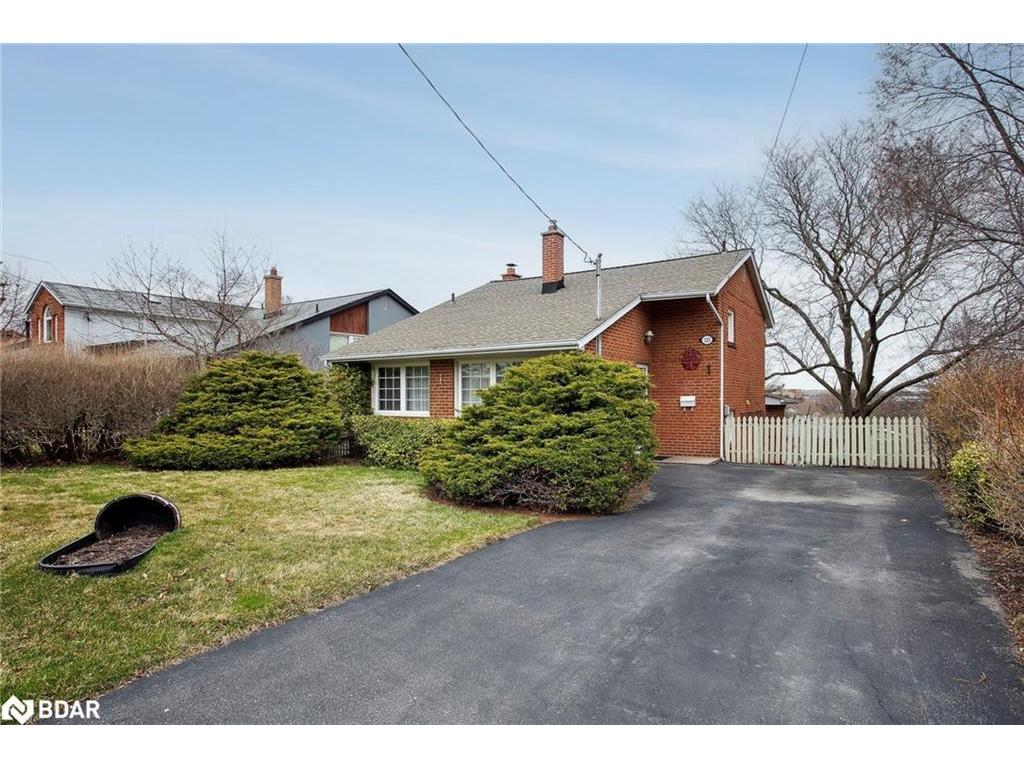 









123


Vista

Drive,
Mississauga,




ON
L5M 1W2

