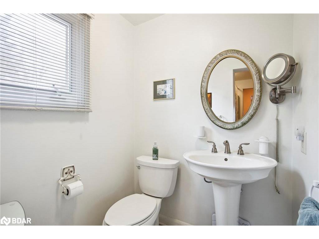 









123


Vista

Drive,
Mississauga,




ON
L5M 1W2

