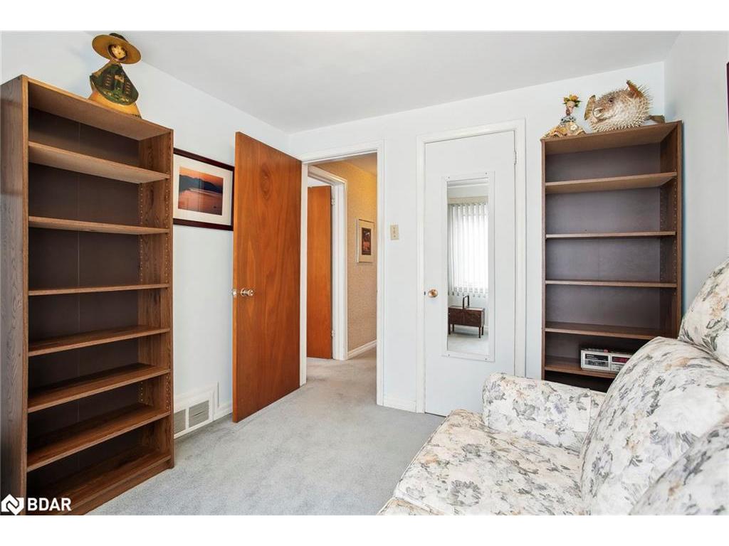 









123


Vista

Drive,
Mississauga,




ON
L5M 1W2

