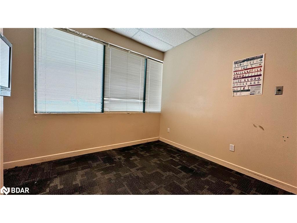 









190


Cundles

Road East, 203,
Barrie,




ON
L4M 4S5

