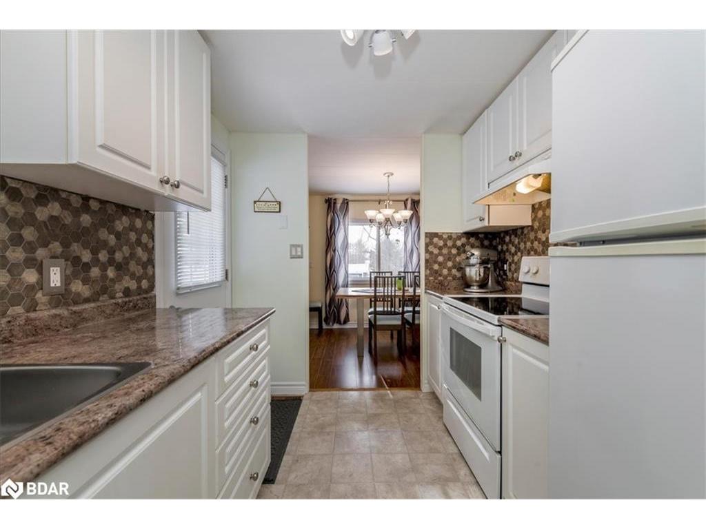 









18


Hawthorne

Drive,
Innisfil,




ON
L9S 1P7

