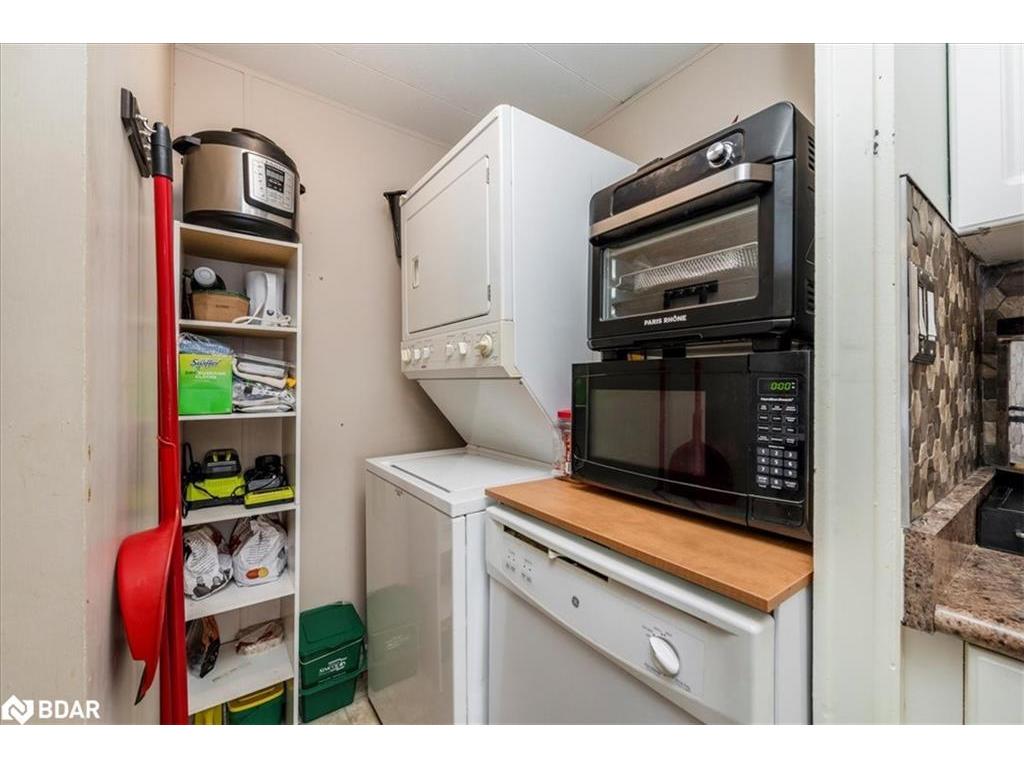 









18


Hawthorne

Drive,
Innisfil,




ON
L9S 1P7

